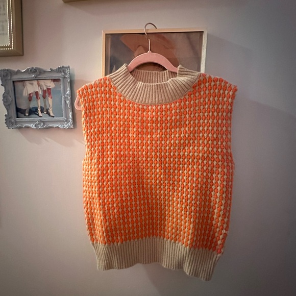 fab'rik Tops - Orange and tan Fab’rík sleeveless sweater! Worn once, great condition